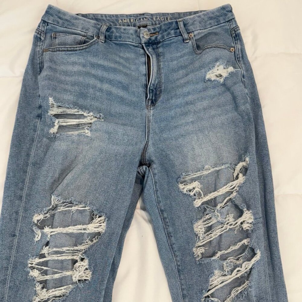 American Eagle Curvy Ripped Mom Jeans